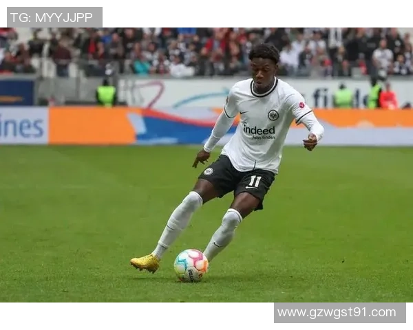 不走寻常路的足球明星名字揭秘那些鲜为人知的传奇球员背后的故事